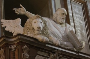 Statua evangelista San Marco con il leone. Scultore V.Puleo 